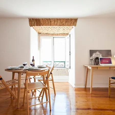 Authentic & Apartment