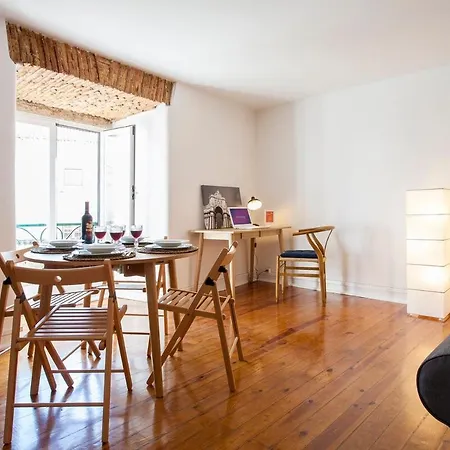 Authentic & Apartament Lizbona